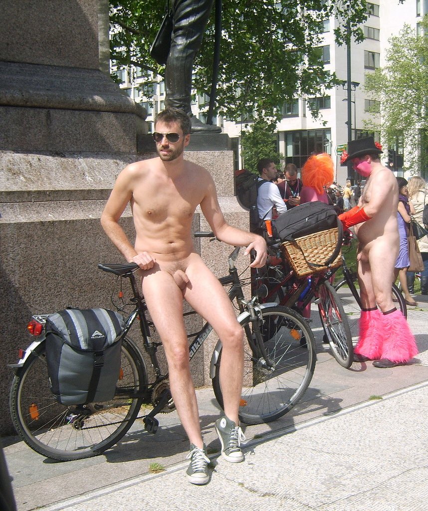Slideshow boy public cum in street.
