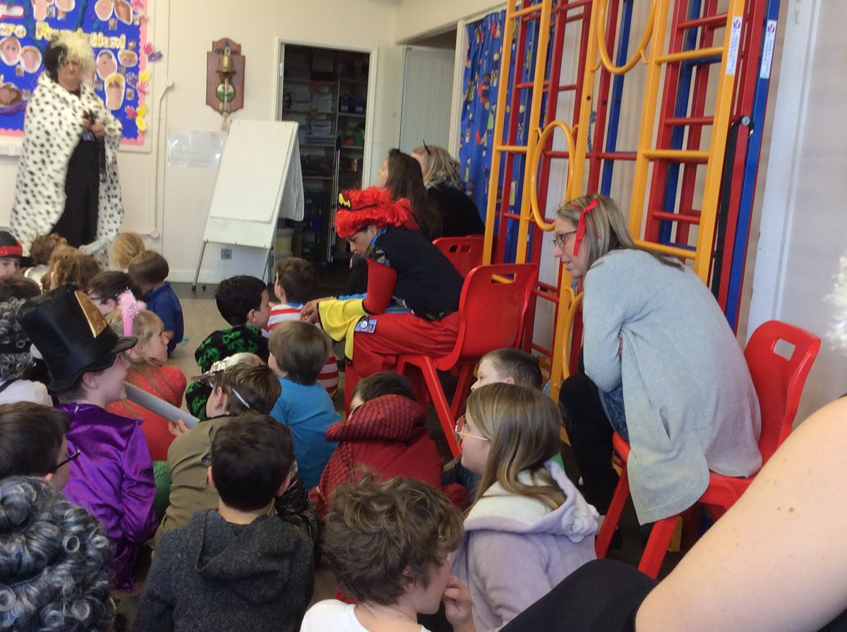 wemburyprimary's tweet photo. The hall is full of characters from all sorts of different worlds for our #WorldBookDay2018 assembly. The children are sharing their excitement about today's activities and the books they want to go and read now #readingforpleasure https://t.co/prTIzYCUwF