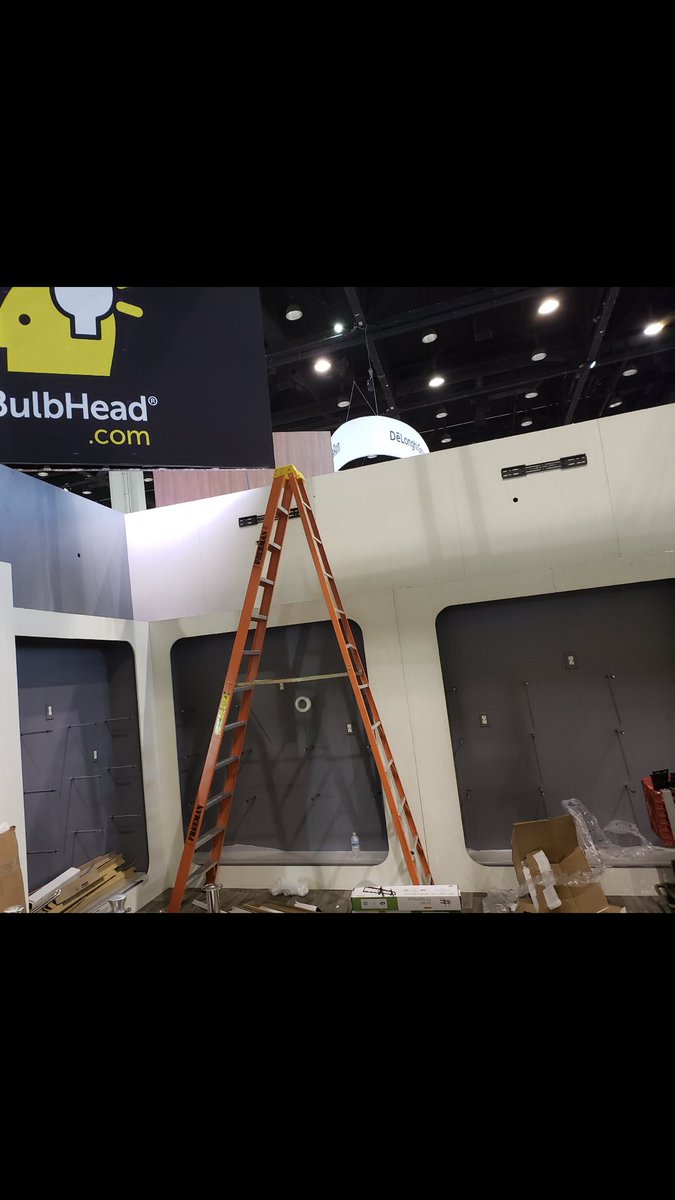 AmicusTradeshow's tweet photo. Goodbye @HousewaresShow Chicago see you next year! Now it’s time to take down our #boothbuilds Precision, Quality, and Collaboration! https://t.co/PAkeMDF0YR