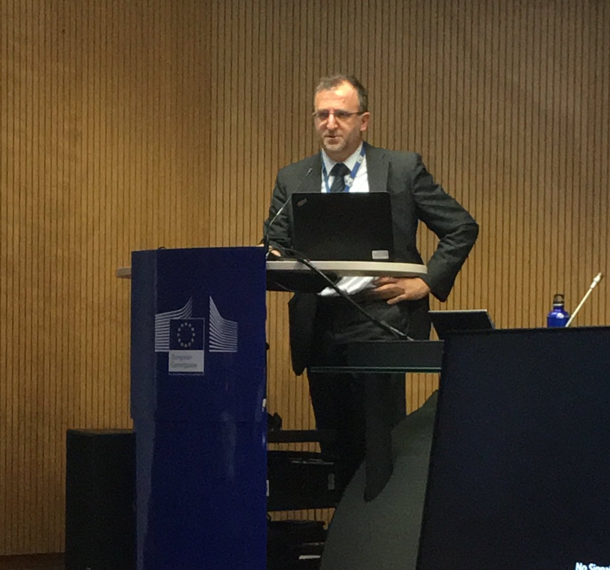 We should make the #CircularEconomy ♻️ the backbone of the 🇪🇺 industrial policy! <a href="/EU_EnvFootprint/">EF Infohub</a> <a href="/EU_ENV/">EU Environment</a> <a href="/EU_Growth/">Internal Market, Industry, Entrepreneurship & SMEs</a>