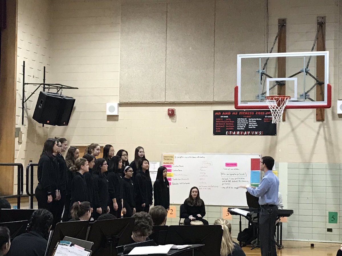 SpringmanMiddle's tweet image. Great morning as our students have two practice concerts in front of 600 of their peers. Good luck at IGSMA this weekend! #WeAreD34 #ROAR34