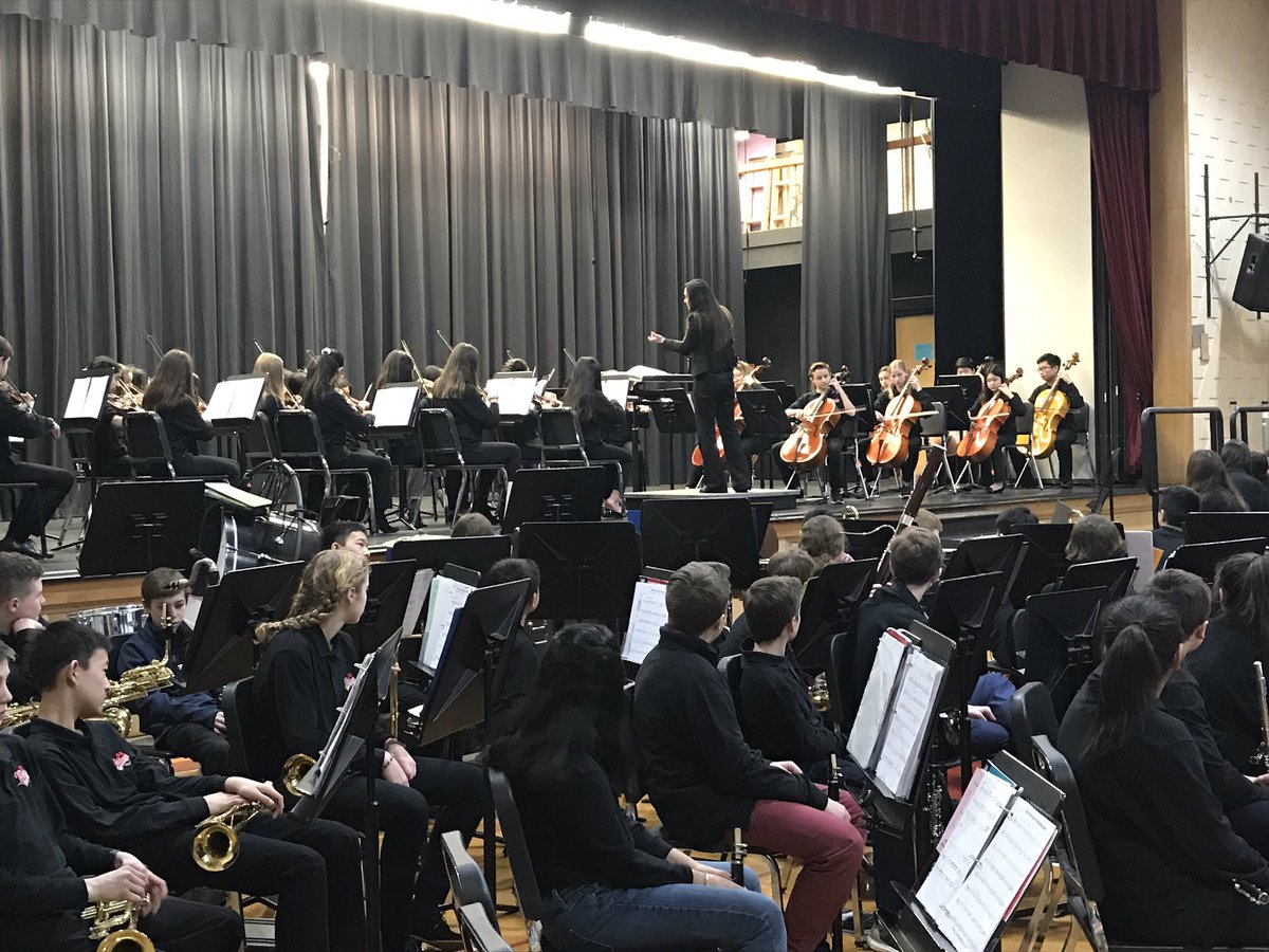 SpringmanMiddle's tweet image. Great morning as our students have two practice concerts in front of 600 of their peers. Good luck at IGSMA this weekend! #WeAreD34 #ROAR34