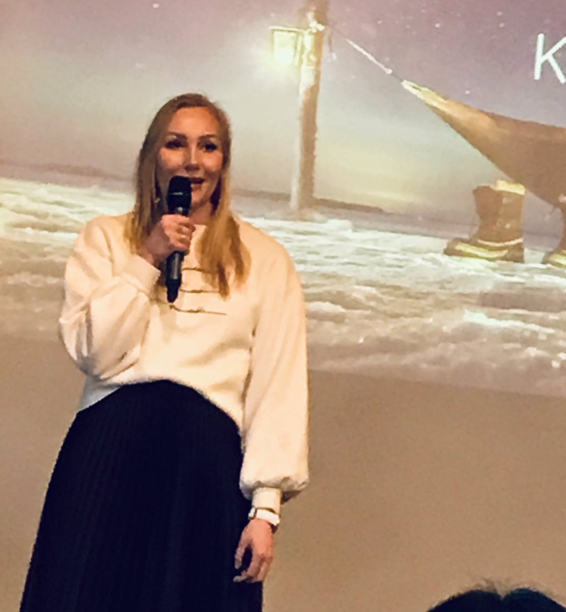 Menestyäkseen on oltava onnellinen. Hyvä kiteytys <a href="/EmmaKimilainen/">Emma Kimiläinen</a> #menestyjänaiset