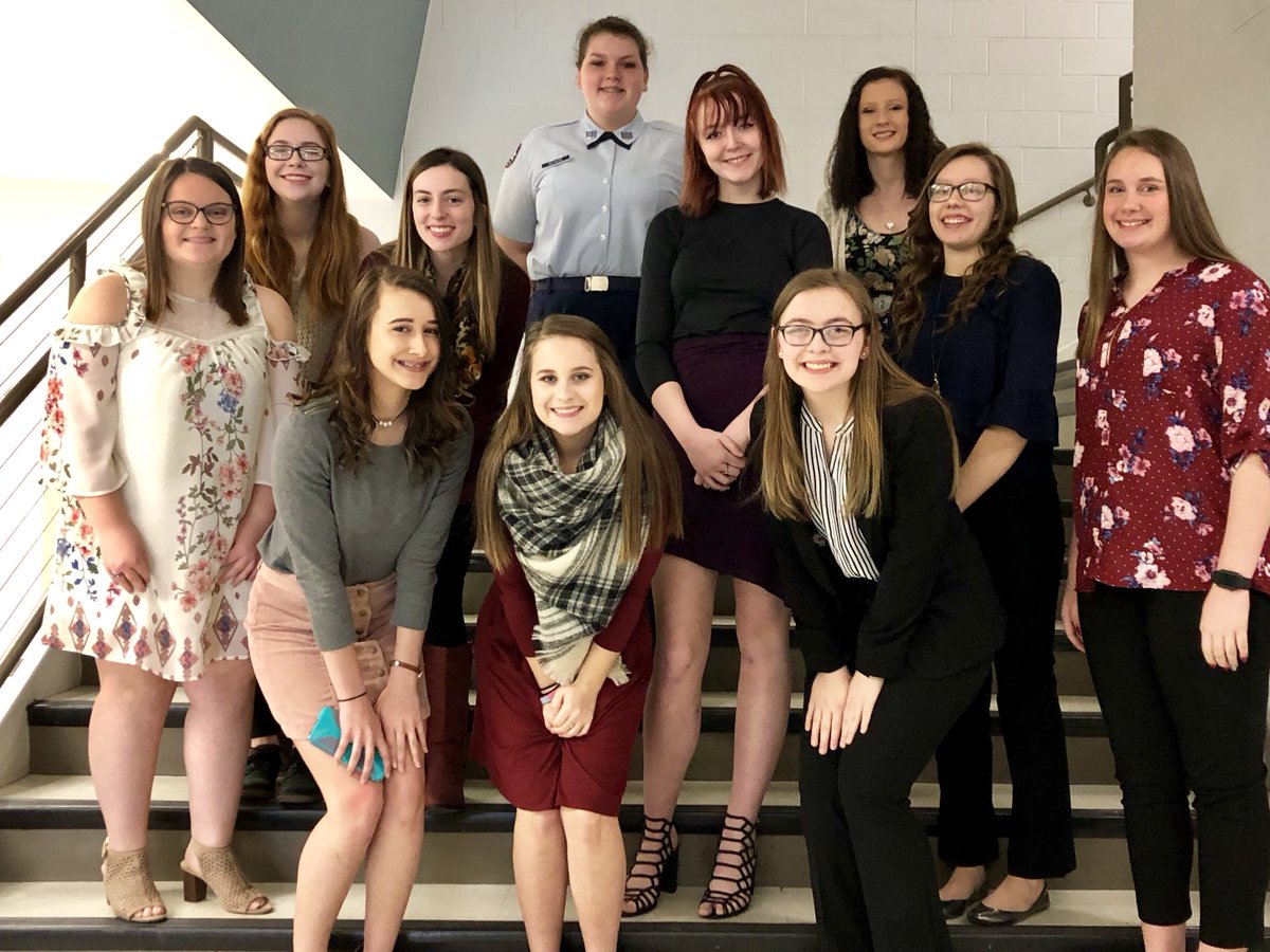 LHGirdley's tweet photo. Girdley's Girls Looking fierce today! #flyndefy #OperationPurpleCow https://t.co/V6W8p5mIOE