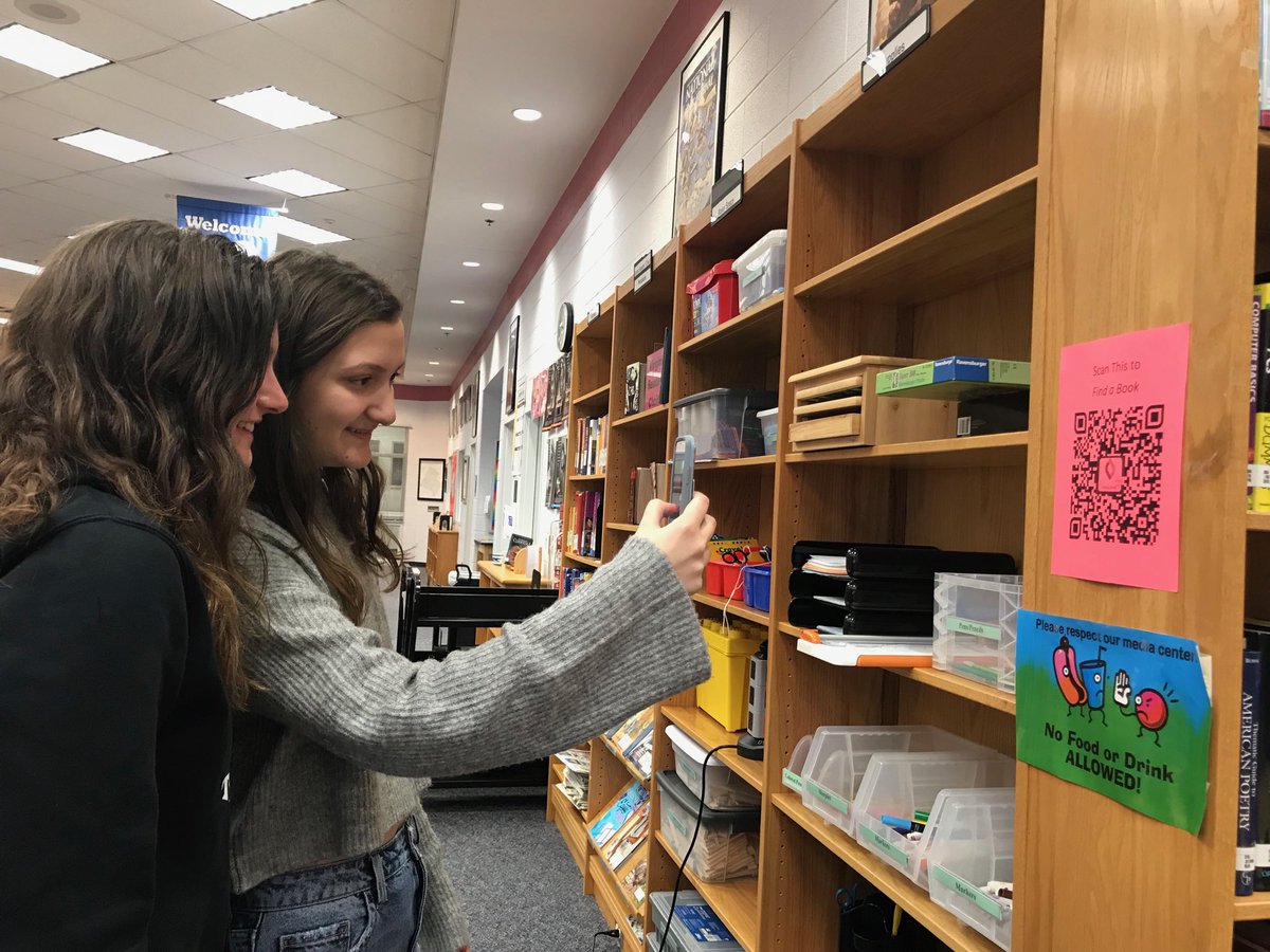 Dominionlibrary's tweet image. Technology? No problem! Our seniors, Lily Harding and Devin Granata, using QR code and wireless printing ⁦@DominionLcps⁩ ⁦@Dominionlibrary⁩ ⁦@SincerelyTechie⁩ #DHSMichigan