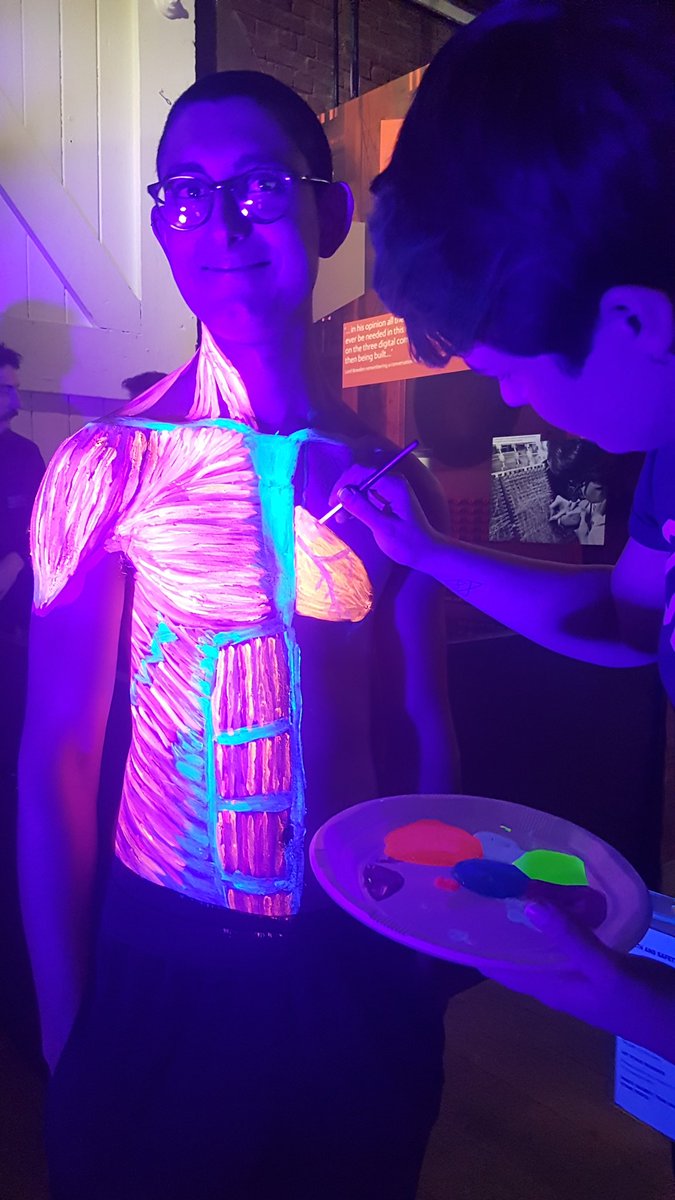 communikatt's tweet photo. 👀 Museum Late @sim_manchester #CultureCure
Fantasically energetic, engaged, young crowd, exploring health + arts supporting education, expression, empathy, engagement, enthusiasm, excitement.. &amp; that's just the letter E 👏🧠 #createwellness
@ward_esme @WhitworthArt @MCR_AHSC https://t.co/1avcuGSgjf