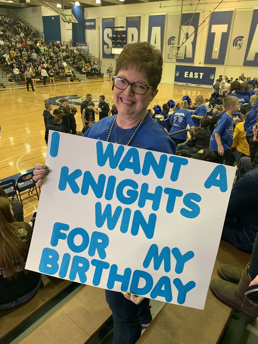 MRSNSP584's tweet photo. Let’s get this beautiful birthday girl a KNIGHTS WIN🎁🎉💙🏀 #lourdesknights https://t.co/0ZNqE4QCaH