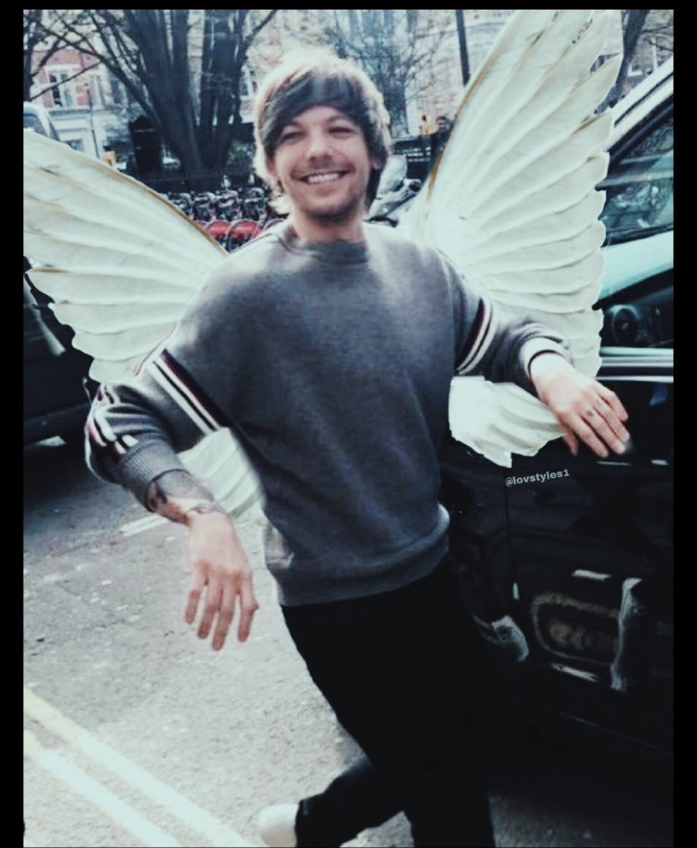 shesbeautylt's tweet photo. I love you, angel, thank u everything, you are amazing, i’m so proud of youuuuu, te amo @Louis_Tomlinson #TwoOfUs #TwoOfUsToday #ProudOfLouis #BrazilIsReadyForTwoOfUs https://t.co/13fLKsMPt8