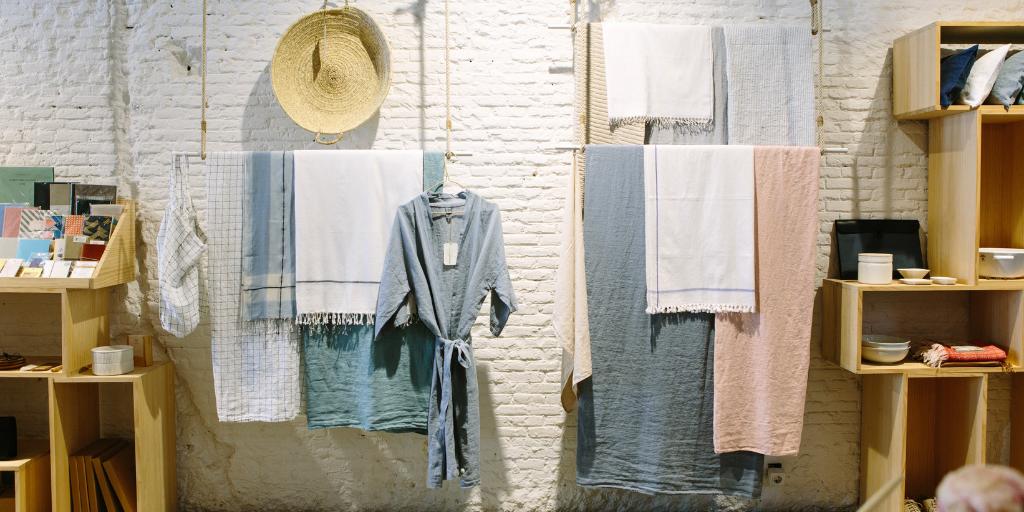 MerchantMethod's tweet image. Despite the tips, tricks, and tactics available at our fingertips, Merchants continue to struggle with marketing their businesses for one main reason — marketing is NOT merchandising.
merchantmethod.com/retailtrends/6…