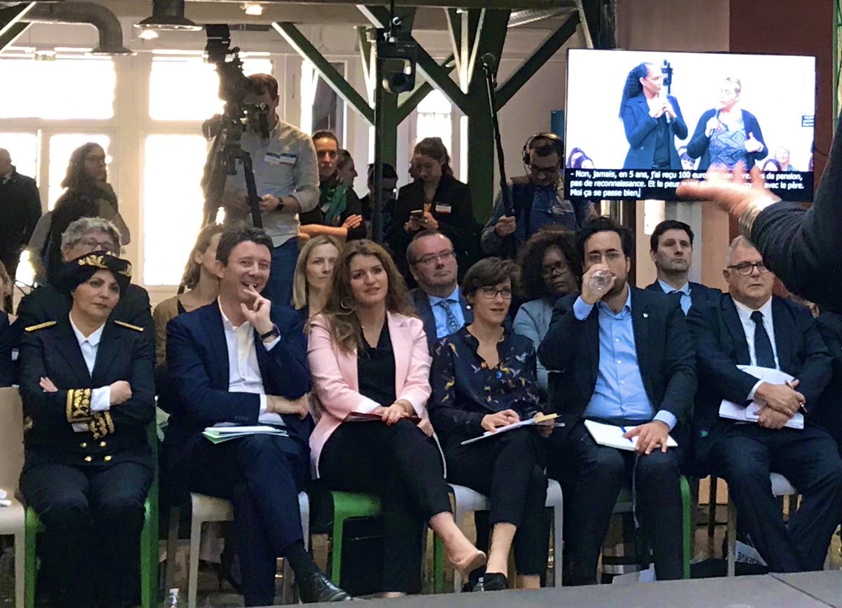 BCouillard33's tweet photo. Présente à la #ConférenceInversée sur les #MèresIsolées &amp; familles monoparentales avec @MarleneSchiappa, @duboschristelle, @BGriveaux, @mounir. 
De poignants témoignages en présence d’experts, d’élus, d’employeurs, banquiers/assureurs à l’écoute des parcours de vie de ces #Femmes https://t.co/pvAQ8FsLYN