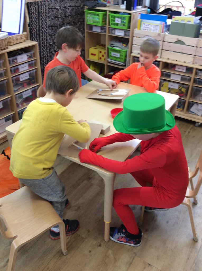 MoulsfordPP's tweet photo. And to finish off the afternoon, more fantastic ideas from Group 4 on super slow marble runs for Mr Slow ๐#mpsfun #MrSlow #WorldBookDay2019 #MrMen @MoulsfordPP https://t.co/CIbqsUfacM