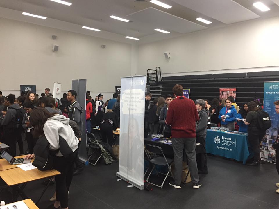 FremantleTalent's tweet photo. Another successful careers fair, out here spreading the Fremantle word!
Thrilled to have made a connection with @TheGAcademy and meet their year 10-13 students!
#tvjobs #careersfair #somuchtalent #superstars https://t.co/2WPyRysREQ