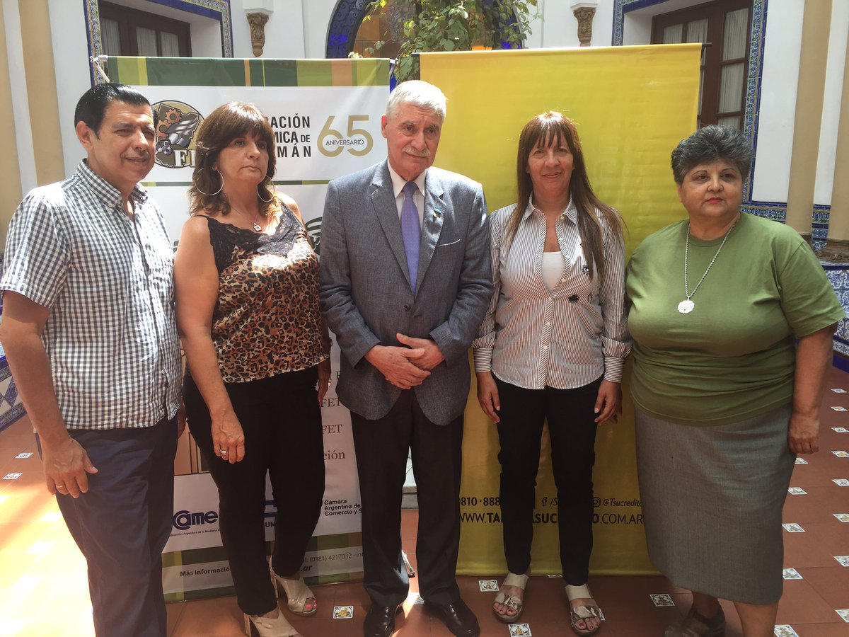 NUEVA CAMPAÑA DE LA FET PARA IMPULSAR LAS VENTAS “PROMOCIONES BRILLANTES COMO ELLAS”

En conmemoración por el día de la mujer, los días 6, 7, 8 y 9 de marzo en todos los comercios de las galerías, con planes de 5 y 10 cuotas sin interés a través de tarjeta <a href="/TSucredito/">Tarjeta Sucrédito</a>