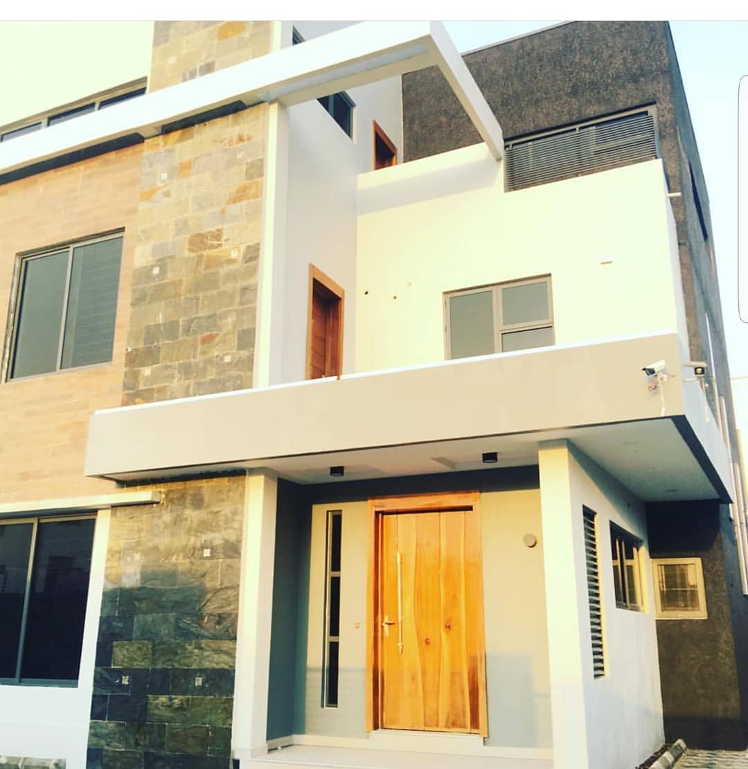 Lamashventure's tweet photo. Luxury 5bedroom fully detached Duplex available for sale at banana island ikoyi. 
For Enquiries and inspection : 08063301300. https://t.co/fyFdDIBlq7
