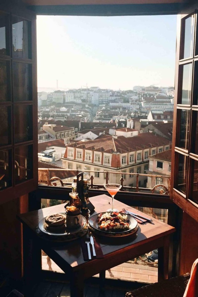 cntraveller's tweet photo. Is Lisbon the best city in the world for rooftop drinking? @MemmoAlfama @h10hotels @BairroAltoHotel @silkclub @PortoBay https://t.co/8dXyP4LC0q https://t.co/irEyFrqkwy