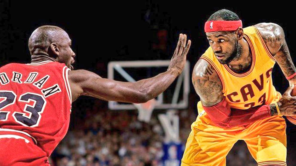 JaviMendozaYT's tweet photo. Hoy todo el mundo habla de que LeBron James ha superado a Michael Jordan en anotación.

Hoy es un buen día para recordar que Jordan jugó 1.072 partidos, y LeBron lo ha superado tras 1.190 (+118 partidos). 

LeBron ha jugado 4.959 minutos más para llegar a esa cifra. https://t.co/3hgmQrt8kC