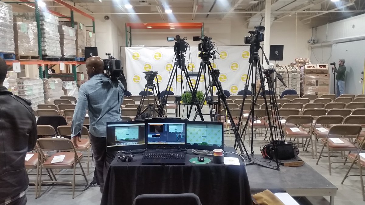 StreamByteTV's tweet photo. #Setlife #streambyte #streaming #stream #film #filmlife #camera #sonycamera https://t.co/hvfH2tbIFD