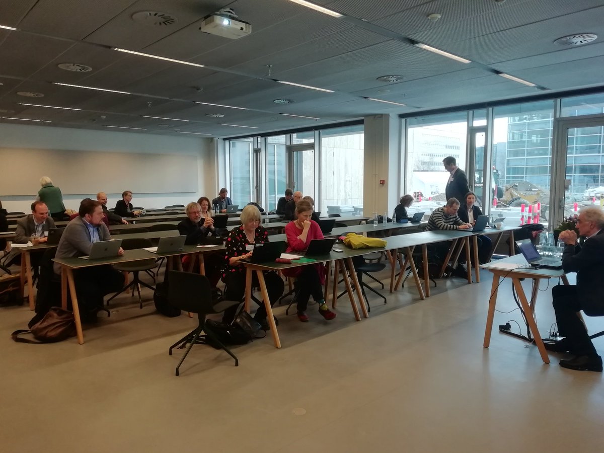 We're ready for the general meeting of #dhn2019