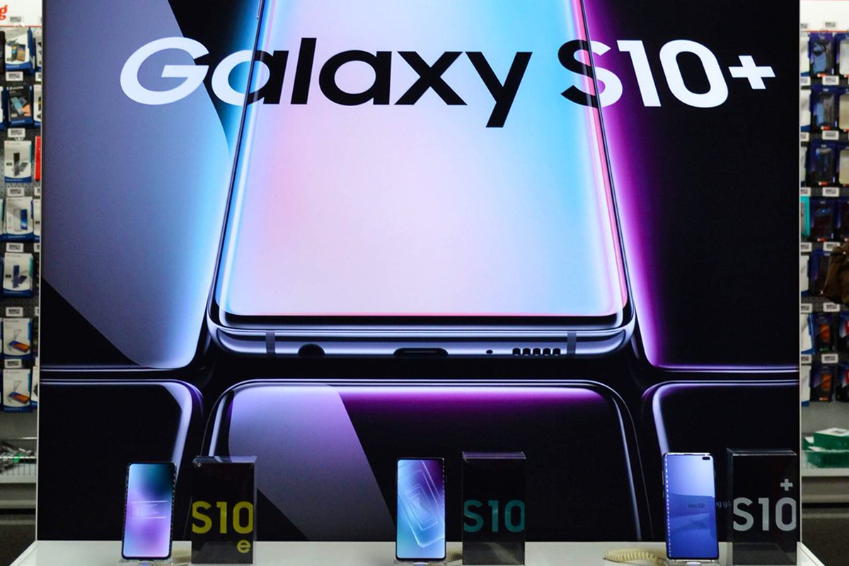 Morgen is de release van de Samsung Galaxy S10, S10E &amp; S10+!! Zorg dat je er op tijd bij bent! Zien we je morgen? 🤩🤩 #SamsungGalaxyS10 #mediamarkt #nieuw #denhaag #release #s10 #S10Plus #s10e