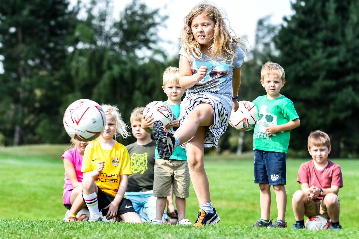 LeedsGolfCentre's tweet photo. Our Junior Holiday Camps are back! 
Monday 1st April to Friday 5th April, 9am until 4pm, £40 per day or £180 for the week, filled with activities to keep the kids active and entertained for the full day with lunch. 
For more info click here: https://t.co/iUniAgtmNZ https://t.co/1ewLt0ETR1