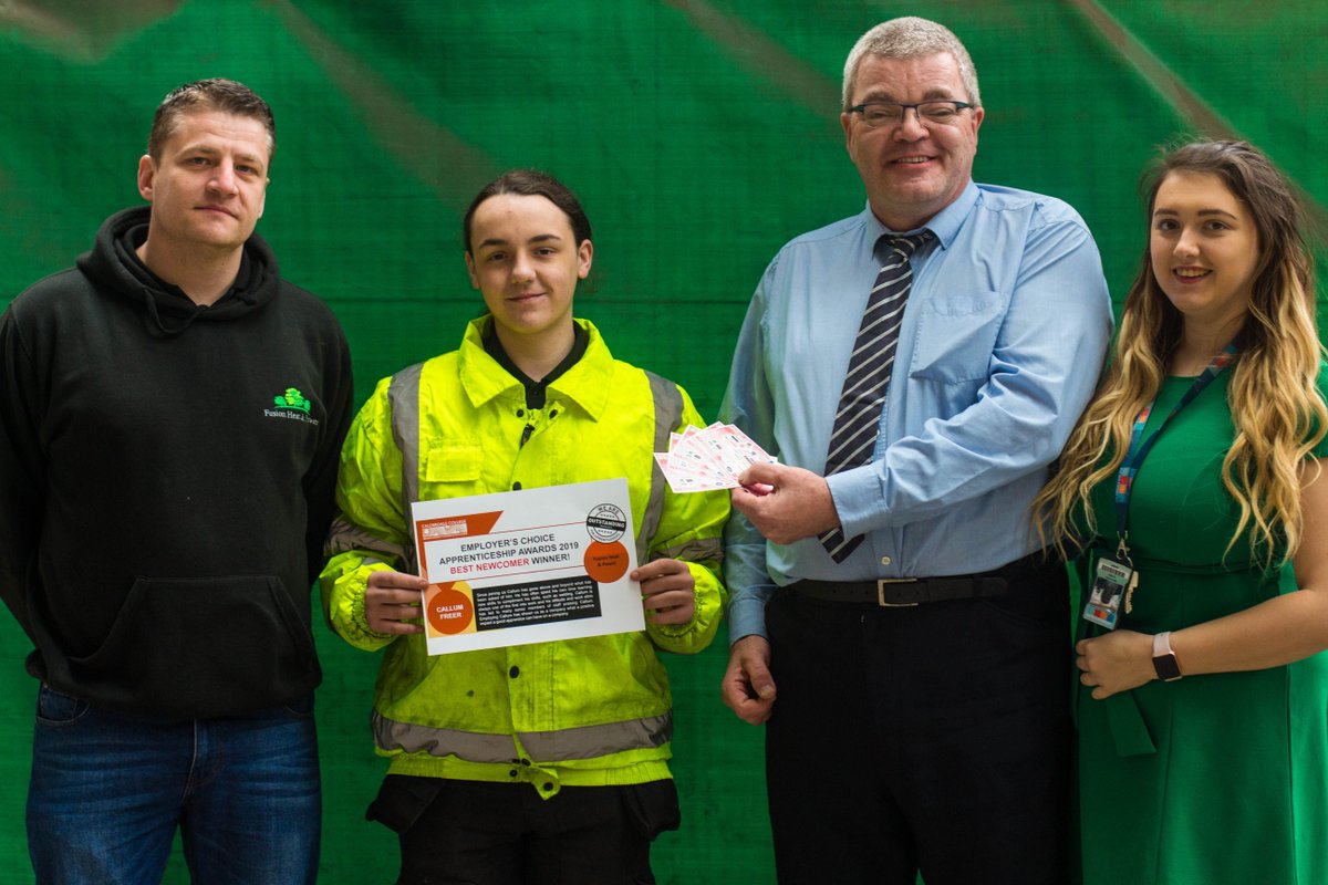 CalderdaleCol's tweet photo. Well done to all the apprentices who have won the Employers' Choice Awards today. See you all at the @VicTheatre for the Star Awards in June! #NAW2019 - @MAYFIELDTRUST, @fhapltd, @CoveaInsplc https://t.co/b74xKb8fBC