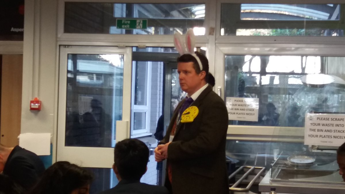 StAndHighCE's tweet image. Sir is NEVER late for anything.  #WorldBookDay #Standhigh