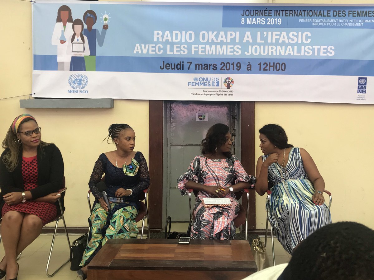 unwomenafrica's tweet photo. #RDC: à l’occasion de #JournéeDesFemmes , en partenariat avec @MONUSCO et @PNUDRDC l’emission de @radiookapi #OkapiService se deroule en direct à l’Institut IFASIC entre les femmes journalistes et les étudiantes débattant sur comment bâtir intelligemment le travail de journaliste https://t.co/SwjzNSCyxZ