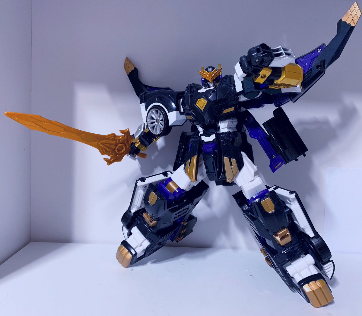 gravityin06s's tweet photo. MiniforceX - RaybotX.
#Miniforce , #Raybot https://t.co/h7Ixe3LRgE