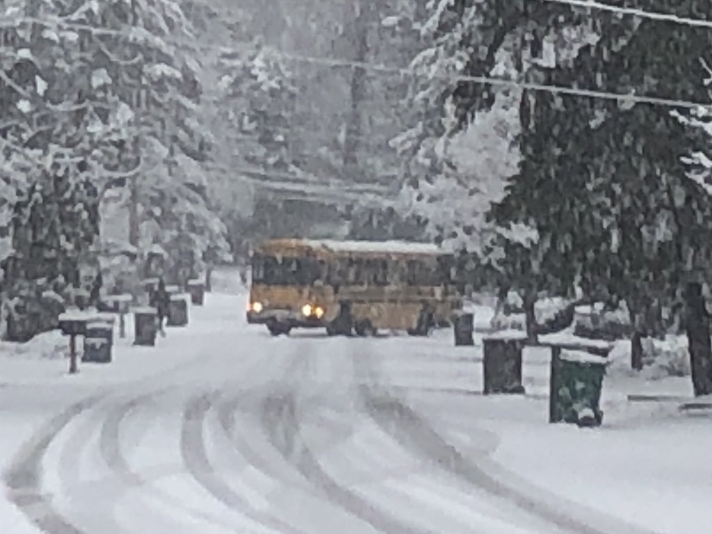 JonMCole's tweet photo. @Northshore_Supt Our bus is stuck getting up 177th pl  near Bassett Pond and Cottage Lake. Not looking like it is getting unstuck any time soon. https://t.co/2VMysz0C55