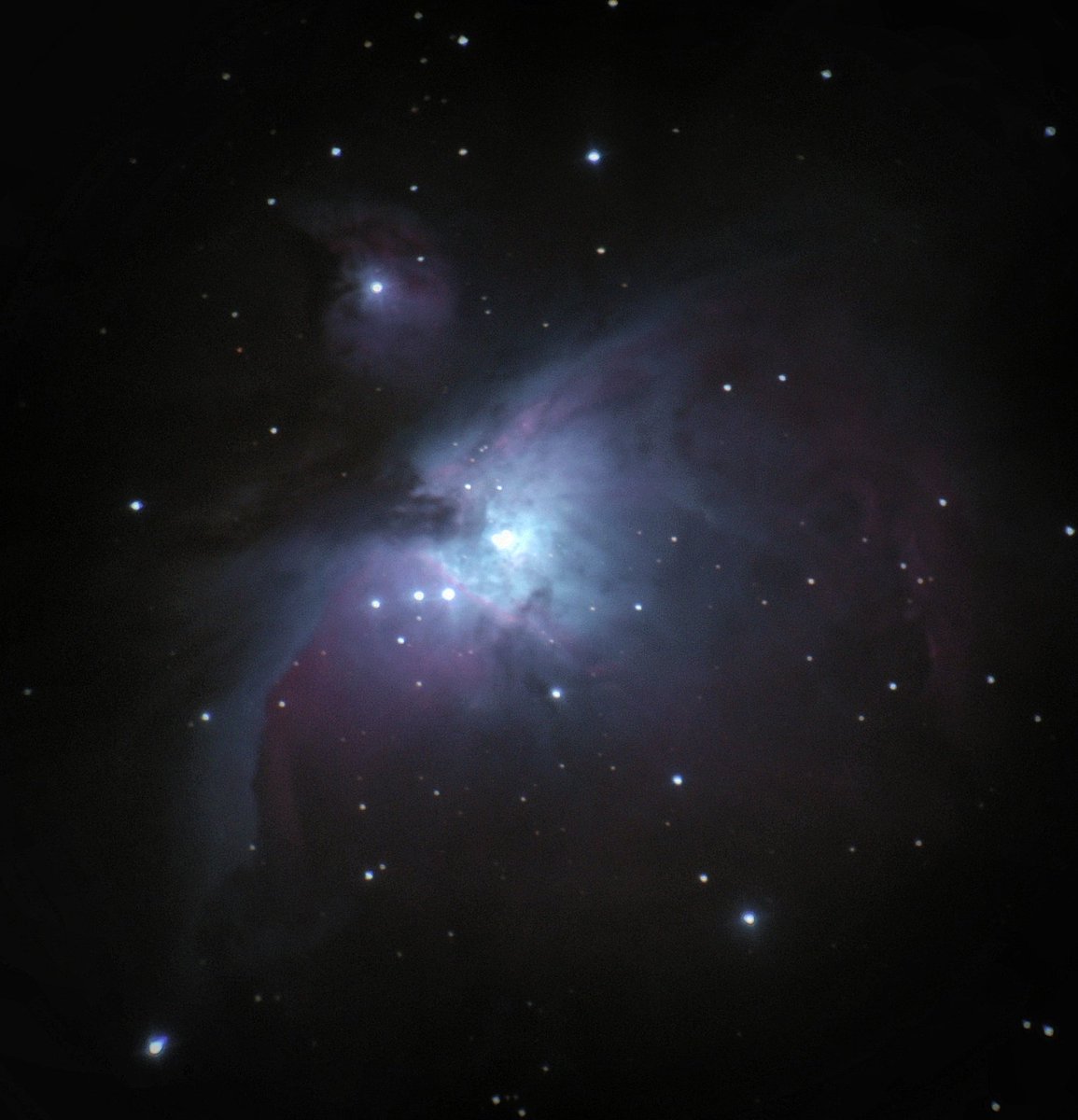 MMBurgmeijer's tweet image. Orion Nebula with s9+ and 254mm reflector.
#DeepSkyStacker #smartphone #photography #astrophotography #M42