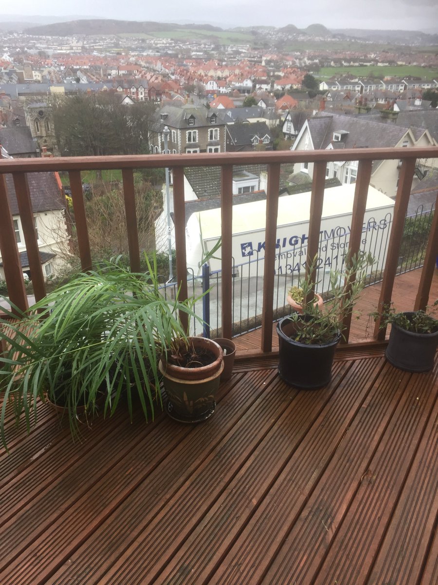 Our guys are out today in this awful weather, nothing stops us 🌧💨 We have teams today in Llandudno and on their way to Salisbury.