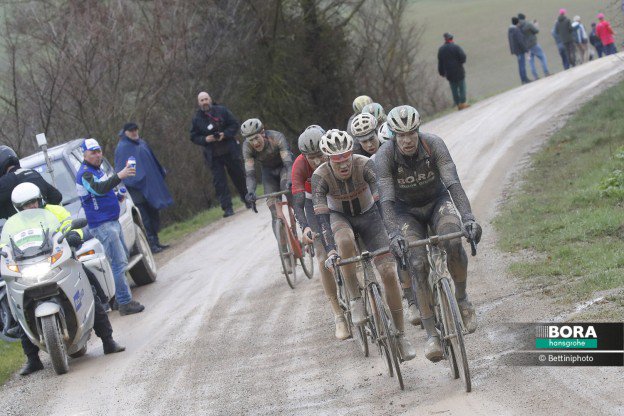 Voorbeschouwing Strade Bianche | Toscaans stofhappen in loodzware loterij  indeleiderstrui.nl/s/217623
