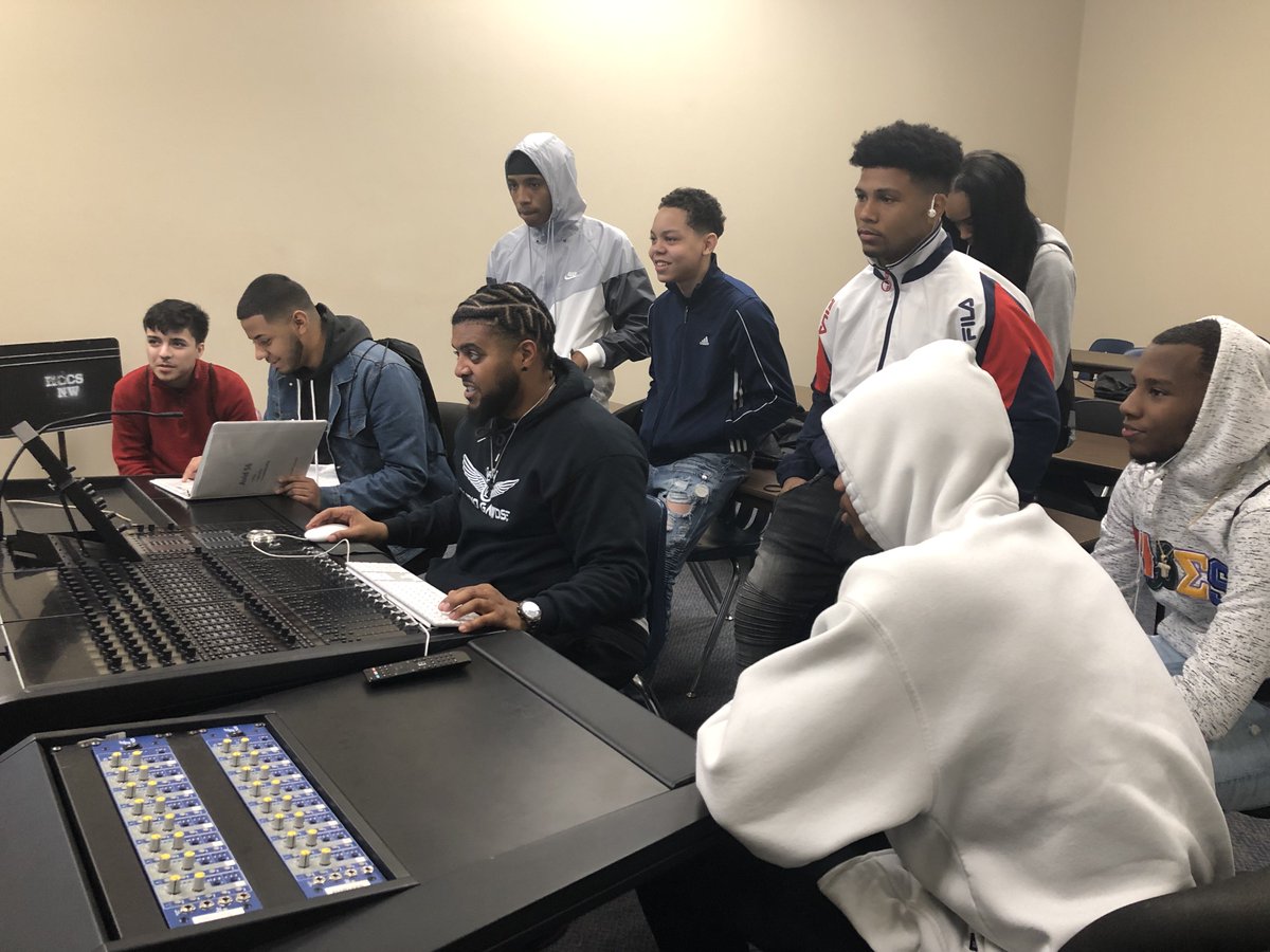 Thank you Robin Dahms and Mr. Adrian @ HCC-Spring Branch for the wonderful tour of the Audio Recording and Music Business facility....the students truly enjoyed it!