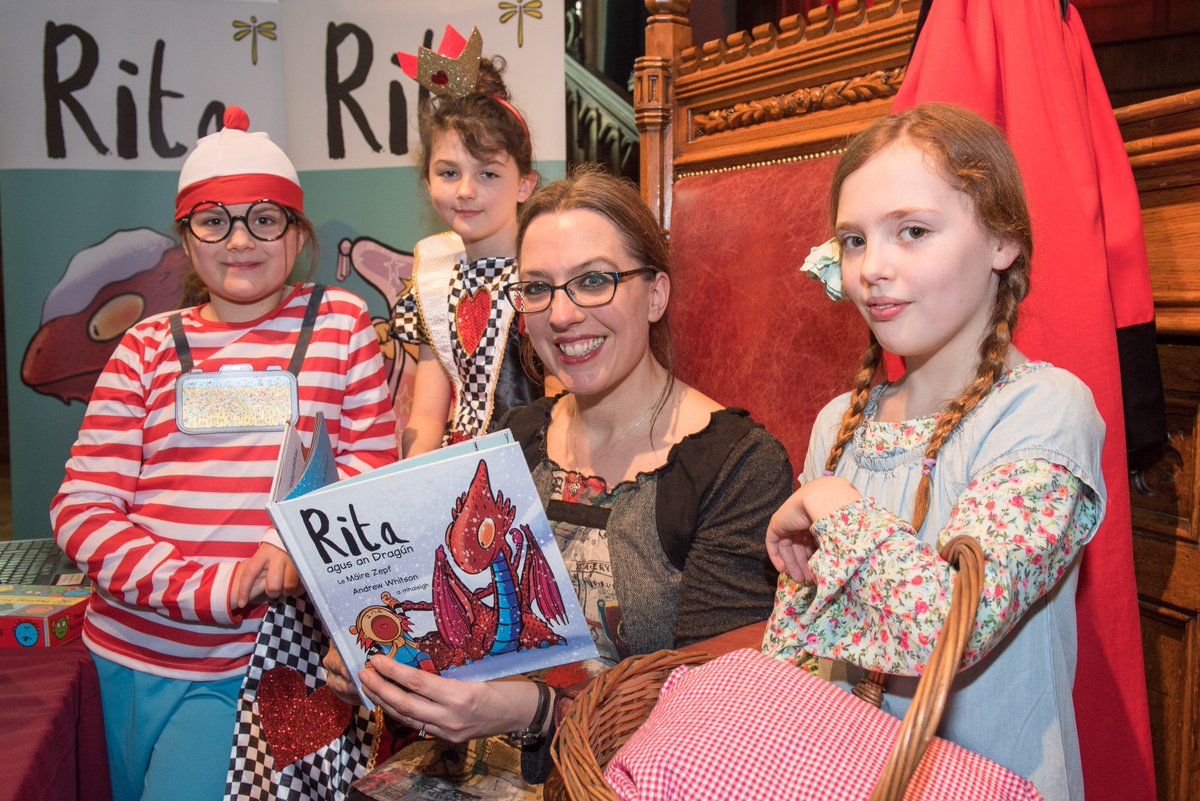 ArtsCouncilNI's tweet photo. Children from Irish medium primary schools in Derry enjoyed a special interactive workshop with Children’s Writing Fellow @MyraZepf this week with stories, games, music & fun.
The event at the Guildhall marked the start of #BookWeek & #IrishLanguageWeek https://t.co/OSP5quClE4 https://t.co/mVRiYWuiLu