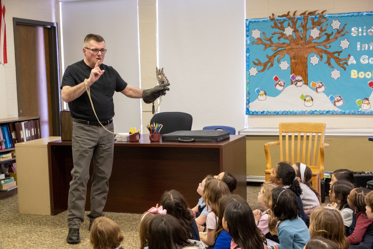 DXSF_School's tweet photo. Yesterday's Class 1 visit from WingMasters was a real "hoot!" https://t.co/P3txbHOGYh