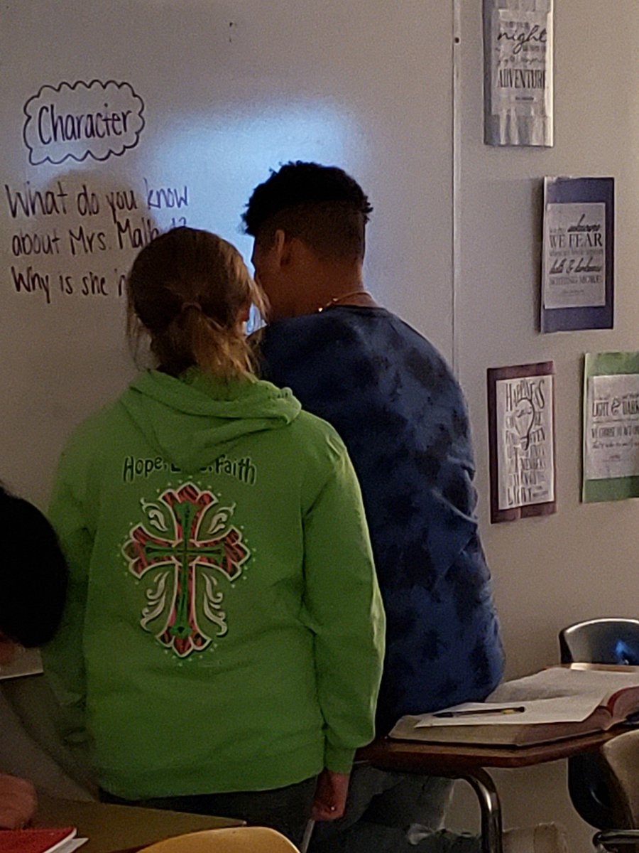 MsHP_English's tweet photo. Collaborating to look at elements of Chopin's "Story of an Hour"! #HCPSLearning https://t.co/m2yzpePkOu