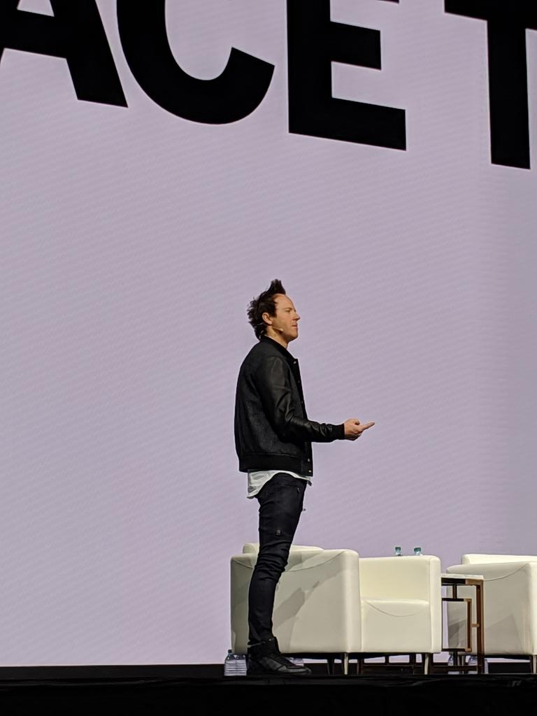 "If you're not competing on experience, you're on a race to the bottom" - <a href="/RyanQualtrics/">Ryan Smith</a> #QualtricsX4