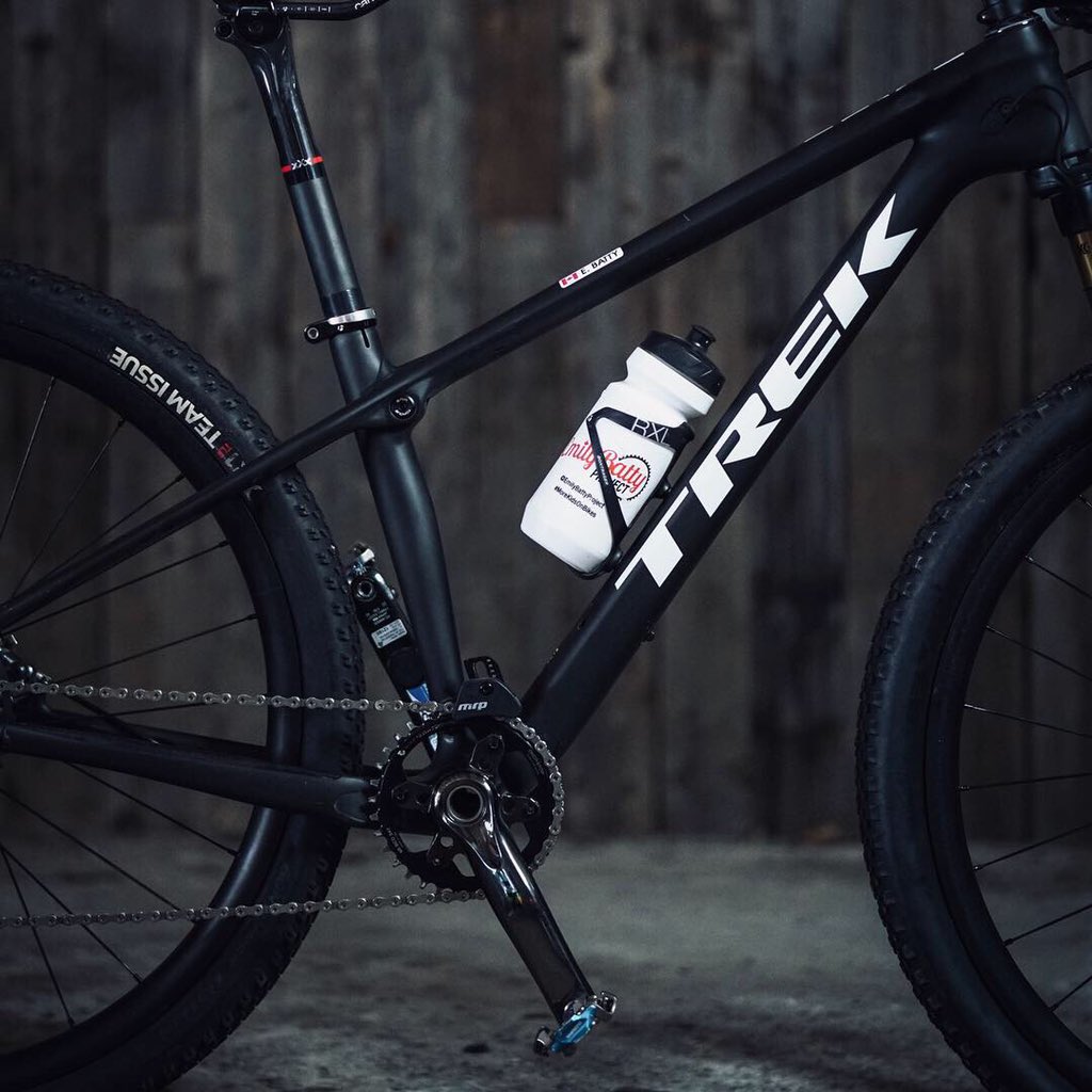 EBattyProject's tweet image. This bike is for sale and all the money raised goes towards the @DurhamShredders Youth Mountain Bike Program to help #GetMoreKidsOnBikes 
Hit the link to place your bid now 👉 go.rallyup.com/599c29?ReturnU…