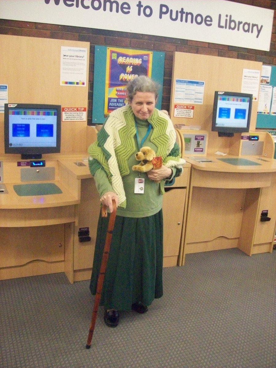 BedsLibraries's tweet photo. Sorry, Old Mother Hubbard. We don't have any bones but we do have lots and lots of books*
*Bedford Borough Libraries does not condone feeding books to doggies, no matter how cute they may be. #PutnoeLibrary #WorldBookDay https://t.co/GPk1BnTr3s