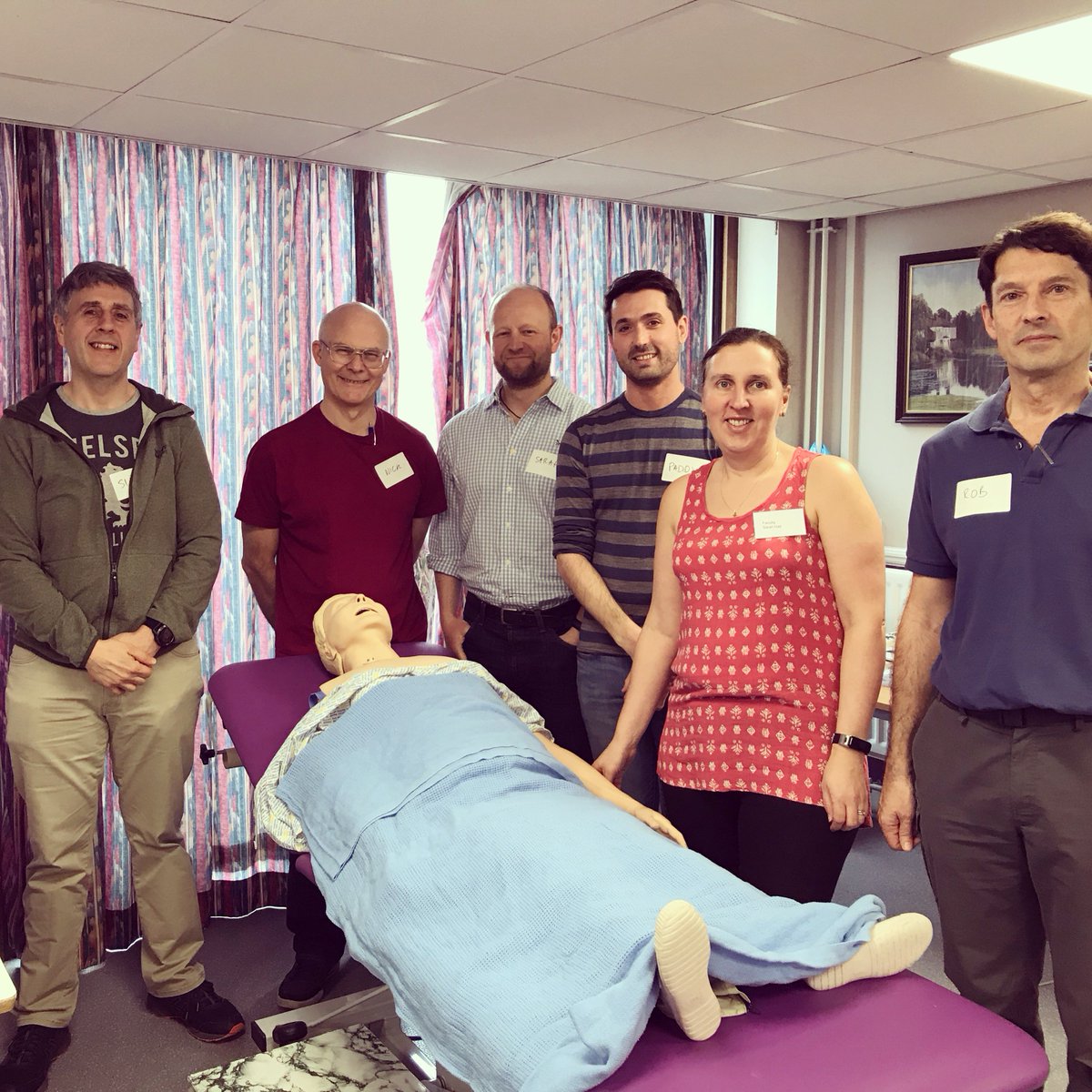 FalklandsGov's tweet photo. #Falklands welcomed on Tuesday a team of 6 to visit our hospital to provide teaching &amp; training in advanced trauma life support &amp; resuscitation on adults &amp; children. We hope they have a great two weeks &amp; have already seen some #penguins at Gypsy Cove! #islandlife #hospitalcare https://t.co/qH3K4Mj29c