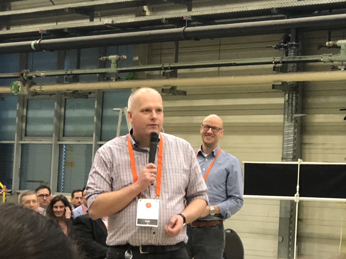 netzabine's tweet photo. Legendary last words vom heutigen host des #AHCAMP in #NewWorkCity , Jan-Marc Lischka: So ein Event ist,wie eine Grillparty...alle helfen mit,alle haben Spass...
...und sind erfüllt von dem Wissen, mit ihren Träumen von einer besseren (Arbeits-)welt nicht allein zu sein... https://t.co/Xgy27pWCug
