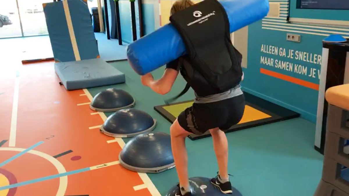 SRDteamNL's tweet photo. Vanmiddag goed evaluatie gesprek gehad @AKTalmere als AKT partner @Athletic_Skills met ook meteen vooruitblik naar het nieuwe seizoen 19/20 ”zomers trainen onder zeeniveau om in de winter te presteren op de berg” #cvp #instroomprogramma #ltad #asm #strenghtcondition #alpineskiën https://t.co/UAlMCYbRNx