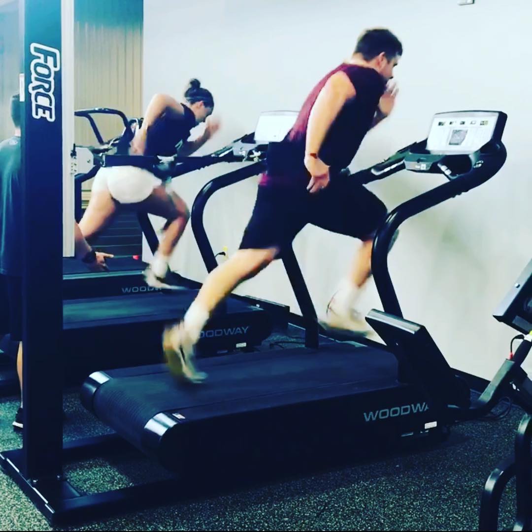 TheSportsArmory's tweet photo. The Force Treadmill from @woodwaytreadmills has been a huge part of our linear speed and also metabolic conditioning! Athletes must produce the FORCE! 🏃🏽‍♂️🏃‍♀️🔥

#ArmedForSUCCESS https://t.co/sx9571ZtJt