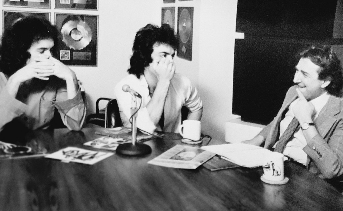 #ScamAlert #scammer alert. #SCAM #FakeNewsMedia
Many have Unfollowed  <a href="/circusrockmag/">CIRCUS Magazine®</a>
parades as 
Circus Magazine, but never has been associated with the mag. They are #FakeNews I need your support
#Circus #Magazine
geraldrothberg.com
Gerald Rothberg Founder editor-publisher