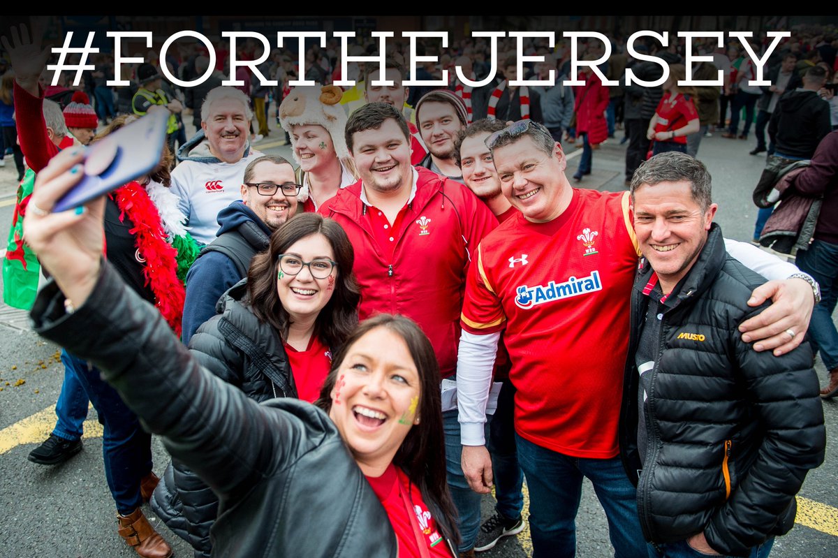 WelshRugbyUnion's tweet photo. 🏉 Are you heading to Scotland this weekend to support Wales?

Share your pictures with us using #ForTheJersey! 

🔴 Peidiwch ag anghofio, os ydych chi’n teithio I’r Alban ar gyfer y gem, neu’n gwylio o gatref, rhannwch eich eiliadau gyda ni gan defnyddio #YCrys

🏴󠁧󠁢󠁳󠁣󠁴󠁿 v 🏴󠁧󠁢󠁷󠁬󠁳󠁿 https://t.co/9sgOldVnom