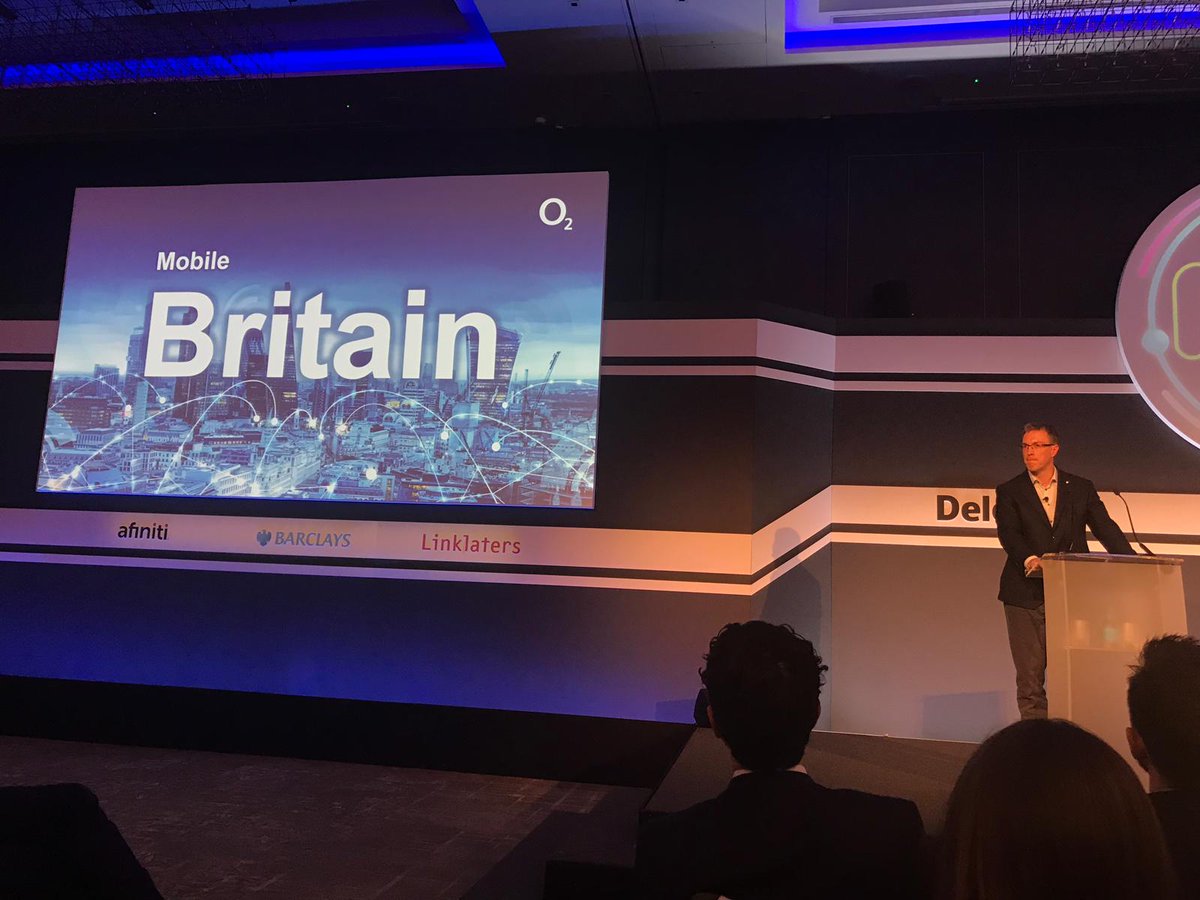 MarkEvansO2's tweet image. Thank you @EndersAnalysis &amp;amp; @DeloitteUK for giving me the platform to share @O2’s vision. We’ll continue working tirelessly to make life easier, providing flexibility &amp;amp; championing #MobileBritain connectivity for customers &amp;amp; businesses in the UK. Our time is now. #MediaTelco2019