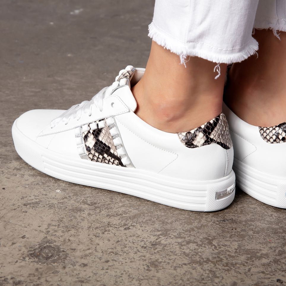 1aschuh's tweet photo. New Luxury: Die Frühlingskollektion von Kennel&amp;Schmenger ist frisch bei uns eingetroffen - sagenhaft schöne Damenschuhe! https://t.co/HDoMgjfndo #1aschuh #Schuhe #Schuh #Shoes #Sneaker #Sneakers #kennelundschmenger #snakeprint - Nice Pics Repost (Instagram): @ kennelundschmenger https://t.co/Yv0DOxCAsy