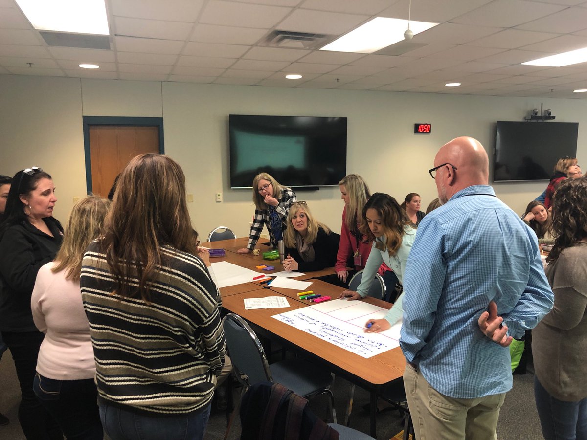 Angie Applegate tweet media