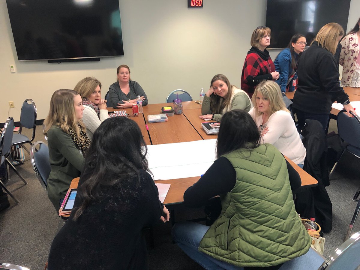 Angie Applegate tweet media