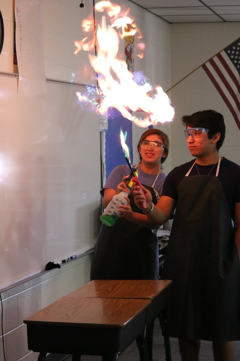 Today, future scientists at DES are getting a glimpse into the "real world" of science! Special guests are speaking to students on aeronautics, gardening, chemistry, soil and water, reptiles, the water cycle and more! Thank you, presenters, for sharing your time and talents!
